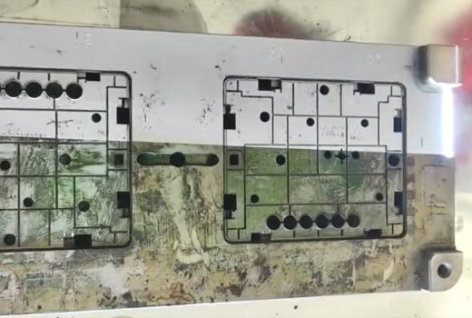 Éifeachtúlacht bhaint meirge an bhainteora meirge léasair